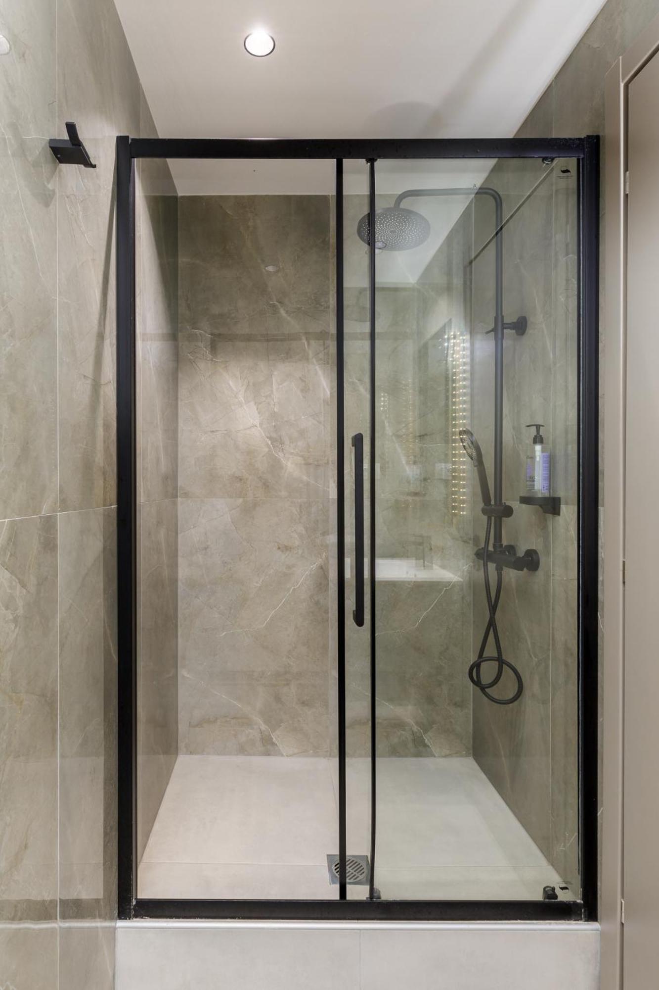 Apartament Aura F24 By Halu! - Vibrant Neighbourhood *